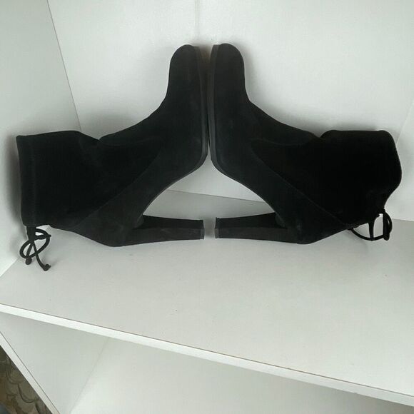 Stuart Weitzman Suede Ankle Tie Boots 8 Black - Picture 10 of 10